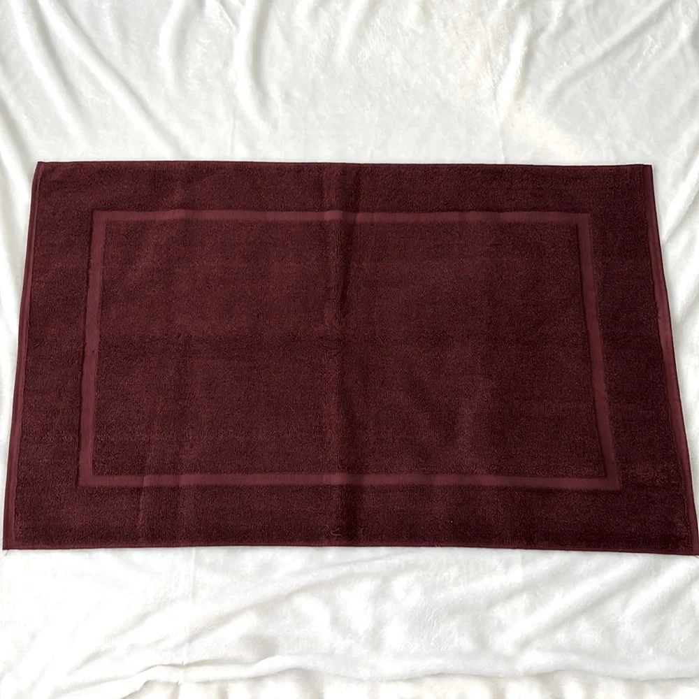 NWT Burgundy bath mat